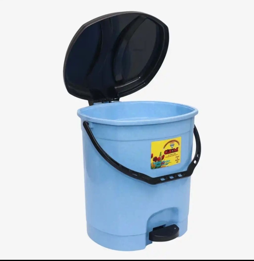 Gem Plastic Pedel Dust Bin