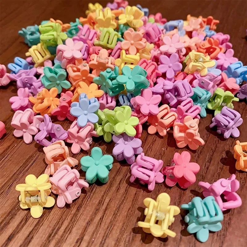 50Pcs Girls Cute Cartoons Hair Clips Small Claw Clip Flower Star Small Hair Claw Children Sweet Hairpin Fashion Hair Accessories