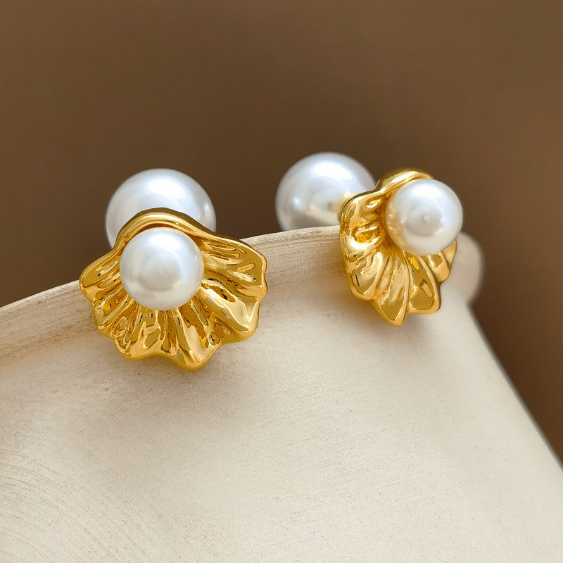 New Fashionable Irregular Shell Style Imitation Pearl Earrings, Suitable for Women's Daily Party Jewelry s