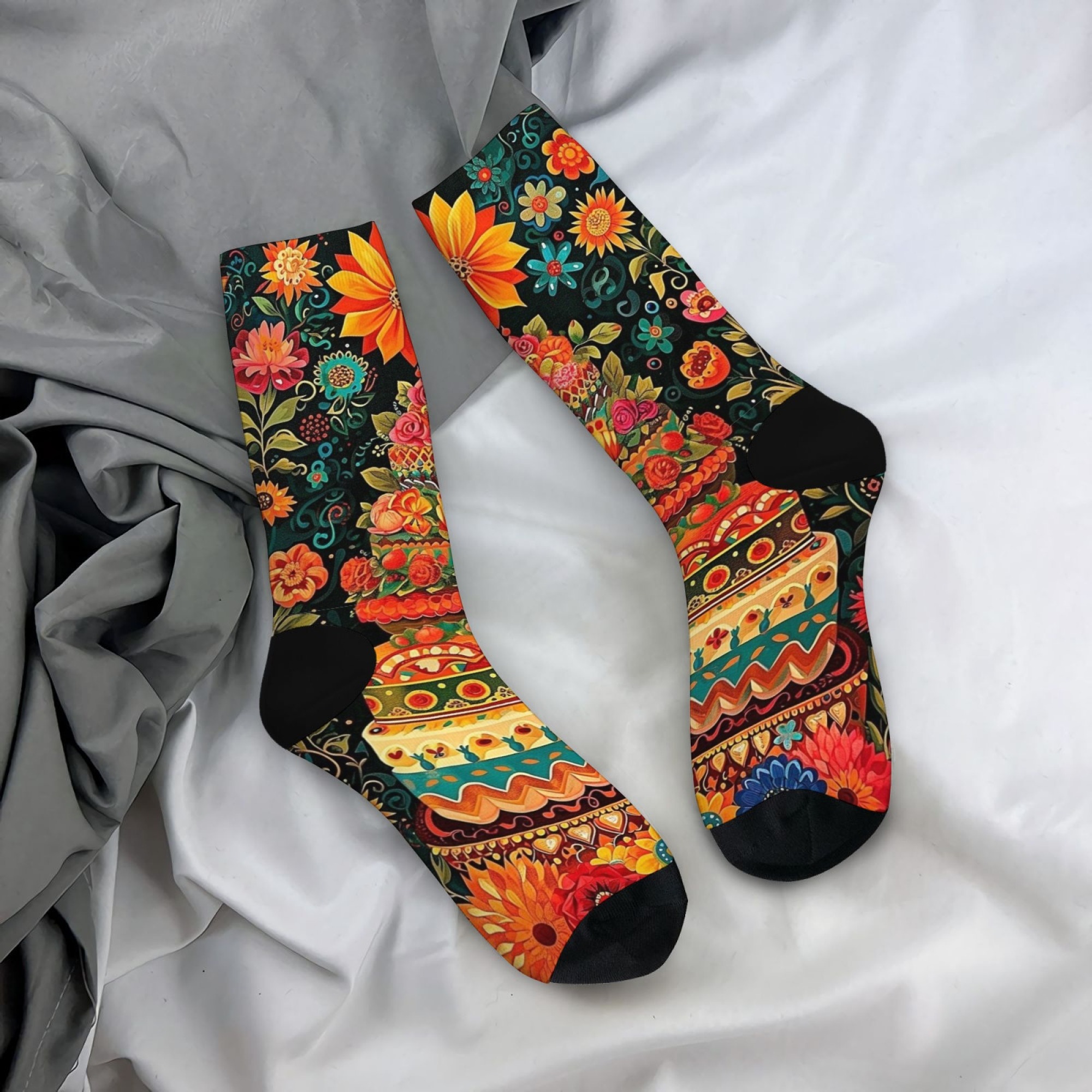 Ethnic Floral Pattern Socks Women Men Mid-Calf Retro Boho Colorful Flower Print Socks Casual Fashion Breathable Socks
