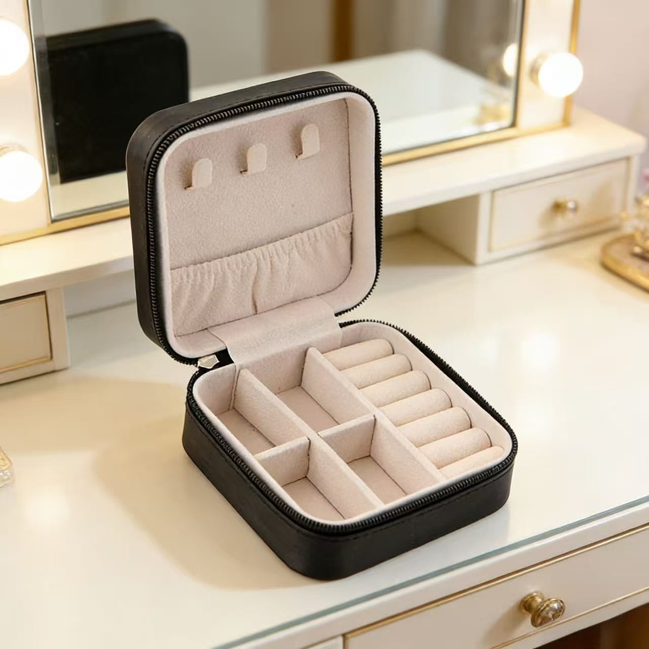 1pcs NEW Single Layer Storage B Ladies Travel Leather Jewelry B Classic Black Pure White Fashion Pink Storage B