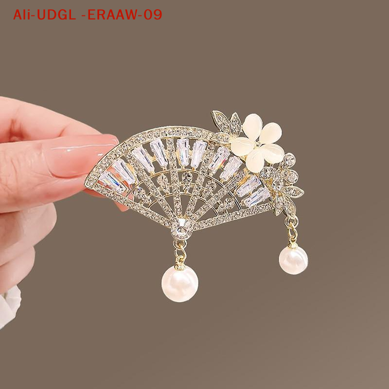 1PC Chinese Style Fashion Luxury Rhinestone Fan-Shaped Brooches For Women Clothing Coat Accessories