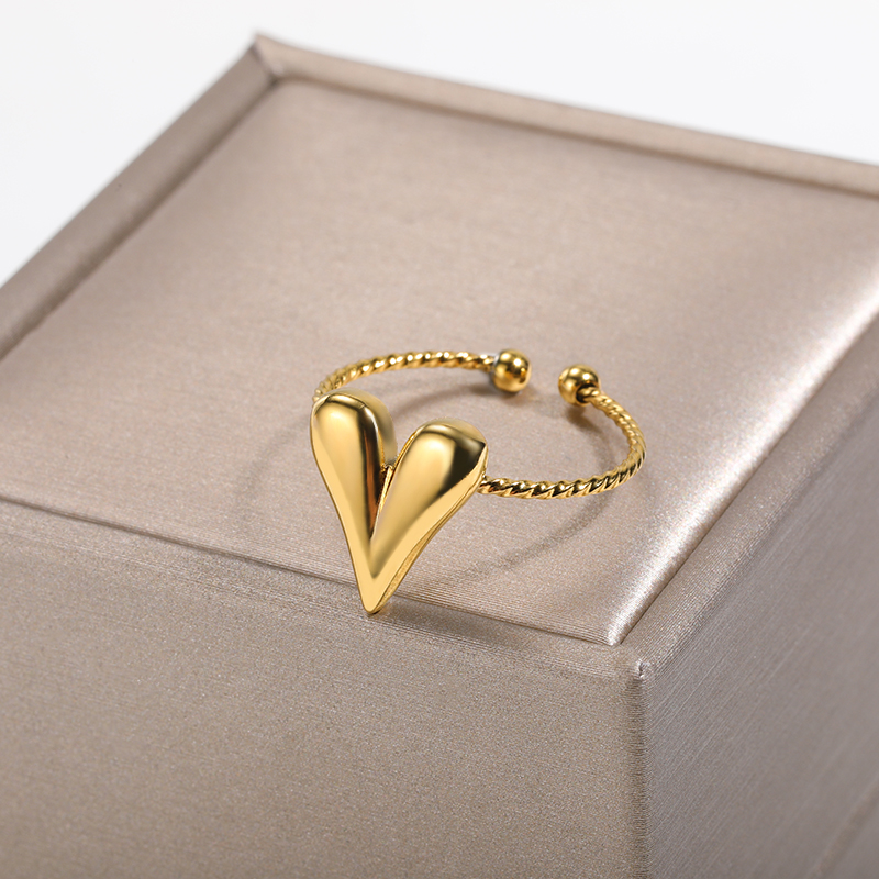 Heart Stainless Steel Women's Rings Openwork Minimalist Jewelry 18K Gold-Plated Ring