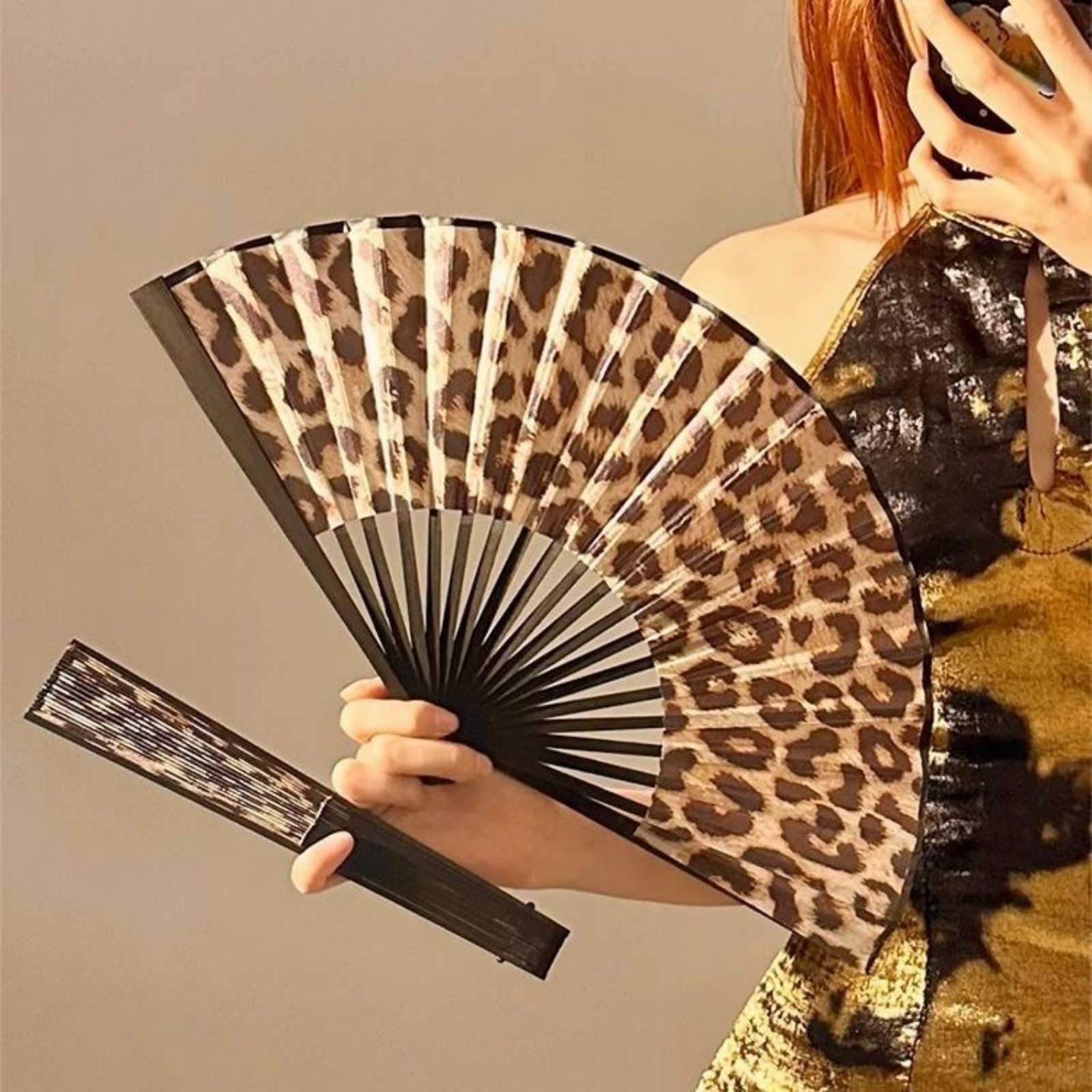 1PC Women's Leopard Print Folding Hand Fan - Vintage Fashion Style With Black Frame, Stylish Decorative & Functional Accessory