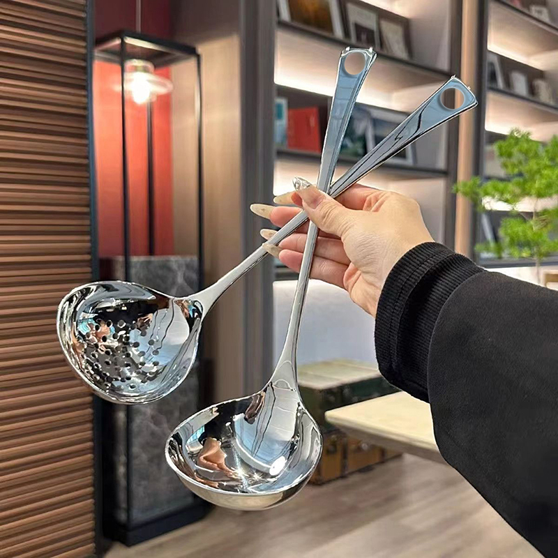 1Pc Long Handle Stainless Steel Spoon Soup Spoons Kitchen Tableware Hot Pot Scoops Colander Cooking Essential For Home