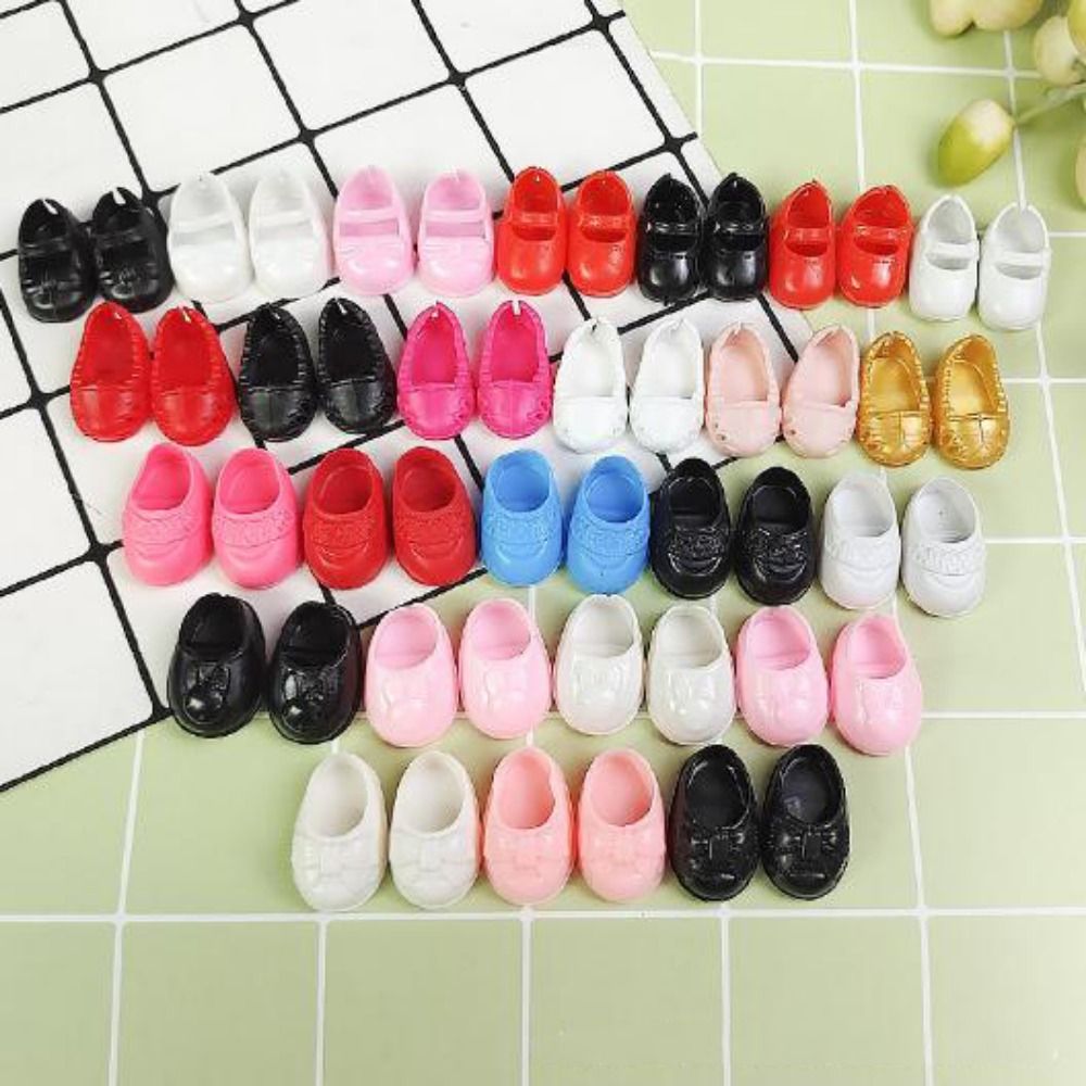 1 pairs High Quality Fashion Doll Shoes Boots PVC Cute General-Purpose Doll Body Shoes 10 Styles Mini Shoes for 17cm Dolls