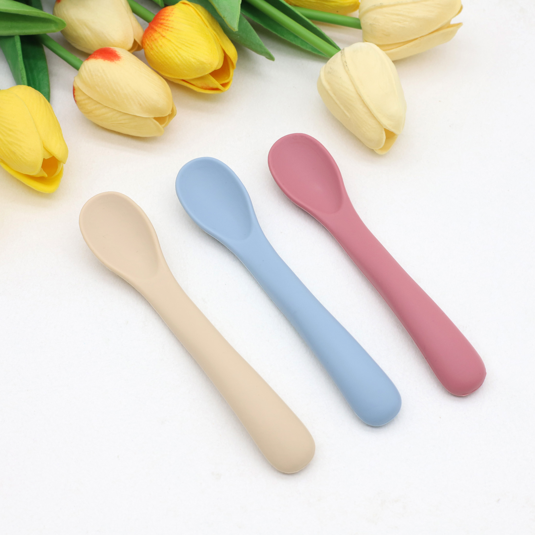 3pcs Silicone Soft Gadgets Feeding Bebe Items Baby Food Tiny Spoon