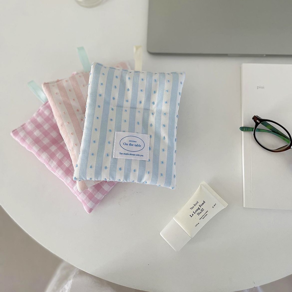 Ins Style Polka Dot Coasters Portable Square Cotton Cloth Insulation Pad Soft Hanging Drink Coasters Photography Props