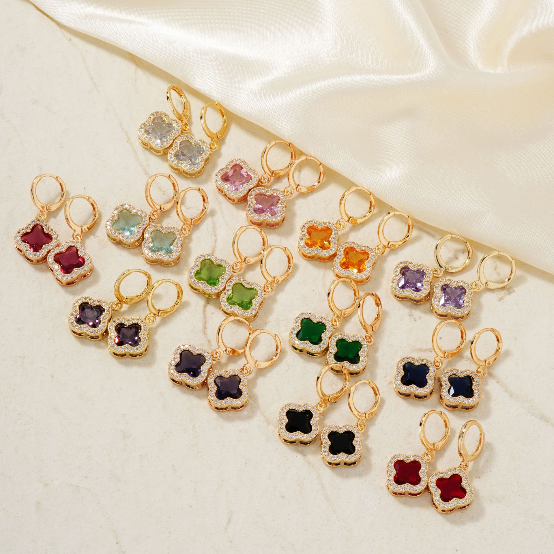 1pair Shiny Zirconia High Quality Four Leaf Flower Luxury Earrings Classic for Daily Party Jewelry