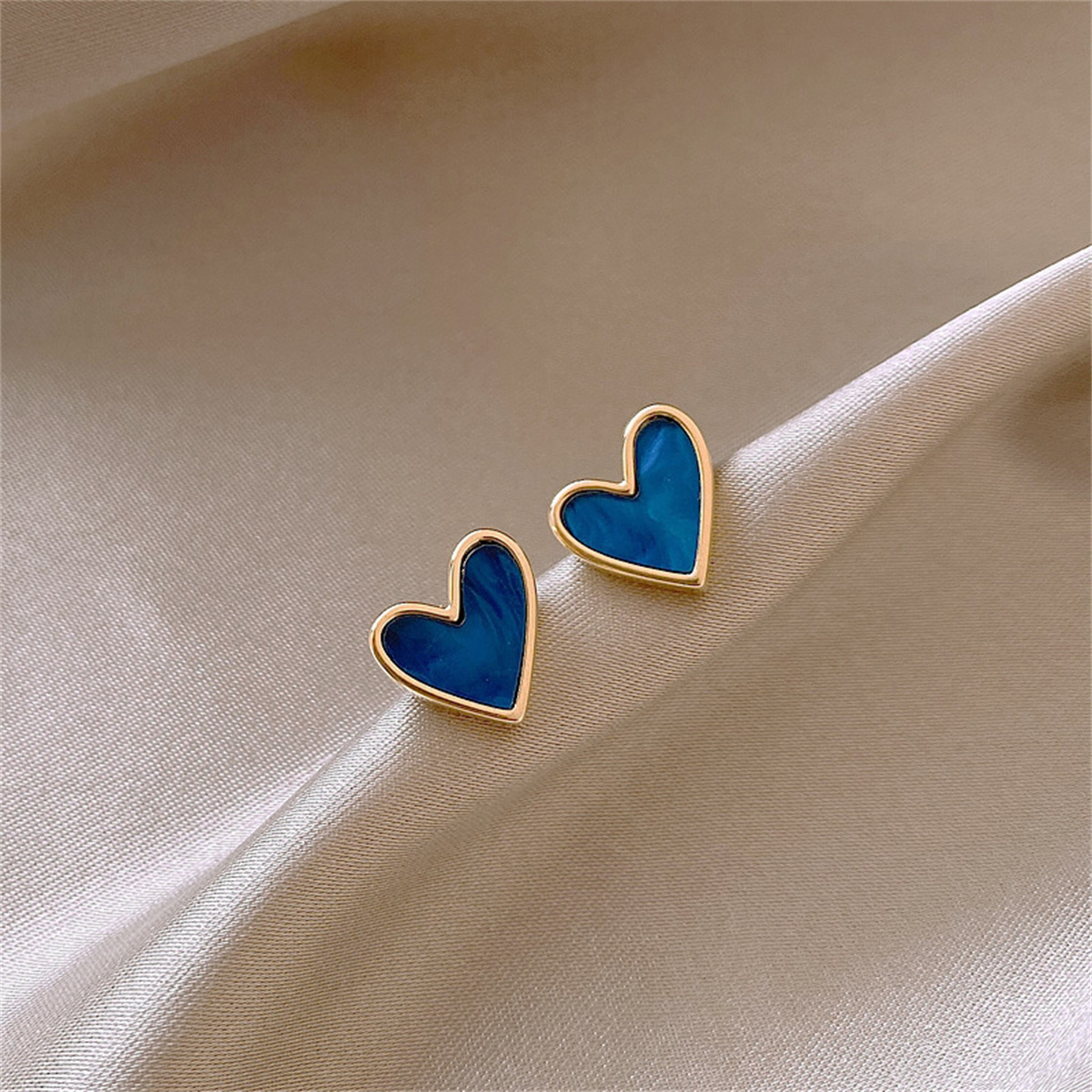 New Korean Sweet Cute Heart Stud Earrings for Women Girl Fashion Blue Glaze Aesthetic Geometric Earrings Minimalist Jewelry