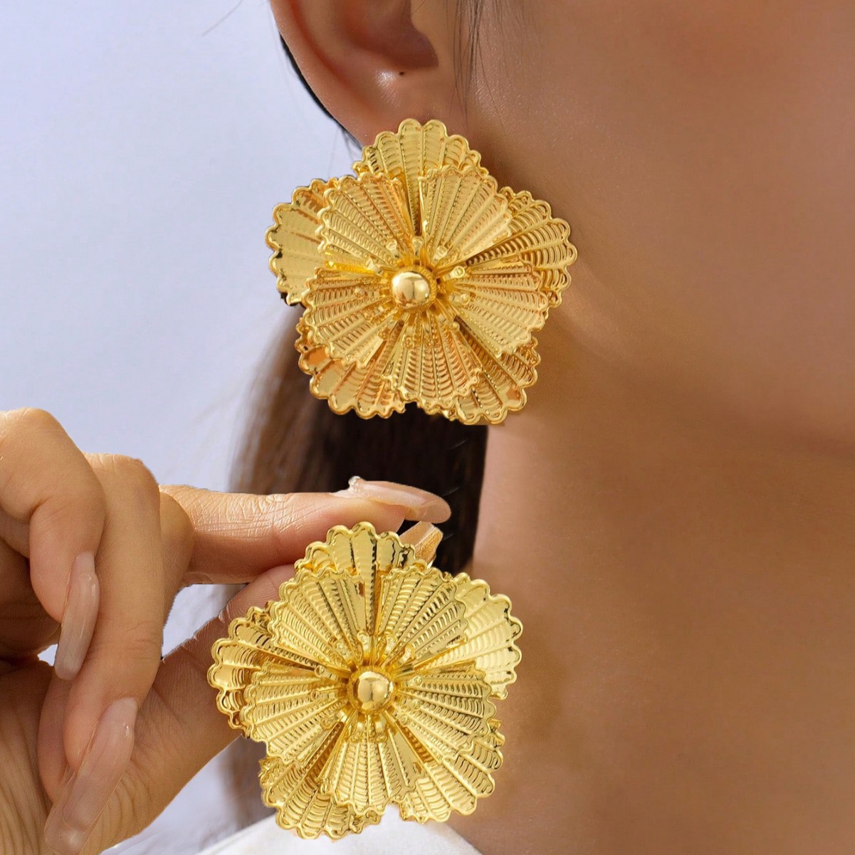 1 pair of metal elegant vintage flower stud earrings light luxury niche women's floral earrings niche temperament