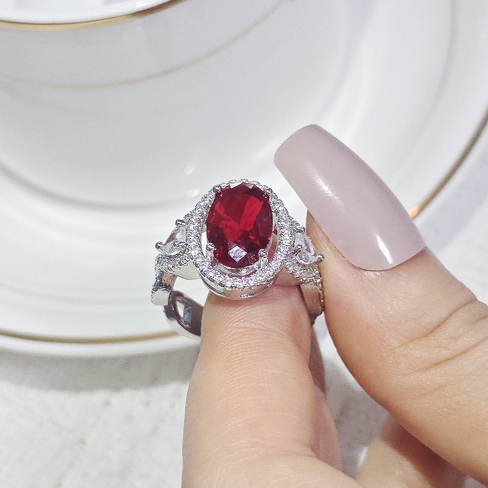 2024 new arrival red Color Designer Luxury Red Stone Engagement Ring for Women Wedding Finger Party Wholesale Jewelry R4984