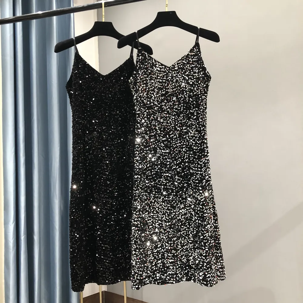 Elegant and Shiny Metal Women Feeling Party Dress Long Birthday 2023 New Winter - image 1