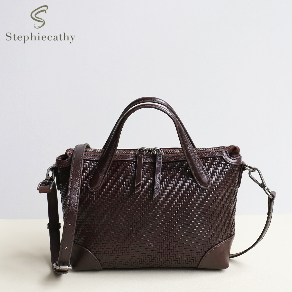 Vintage Genuine Leather Handmade Woven Top-handle Bag Women's Small Handbag Quality Handcrafted Casual Retro Cross body Bucket
