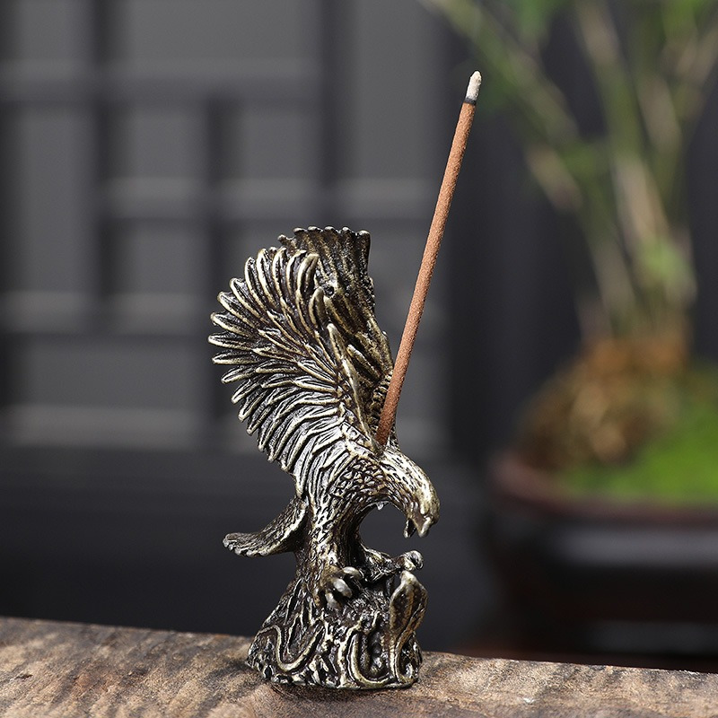 Flying Eagle Catching Snake Statue Animal Sculpture Retro Brass Figurines Miniature Ornament Home Feng Shui Decor
