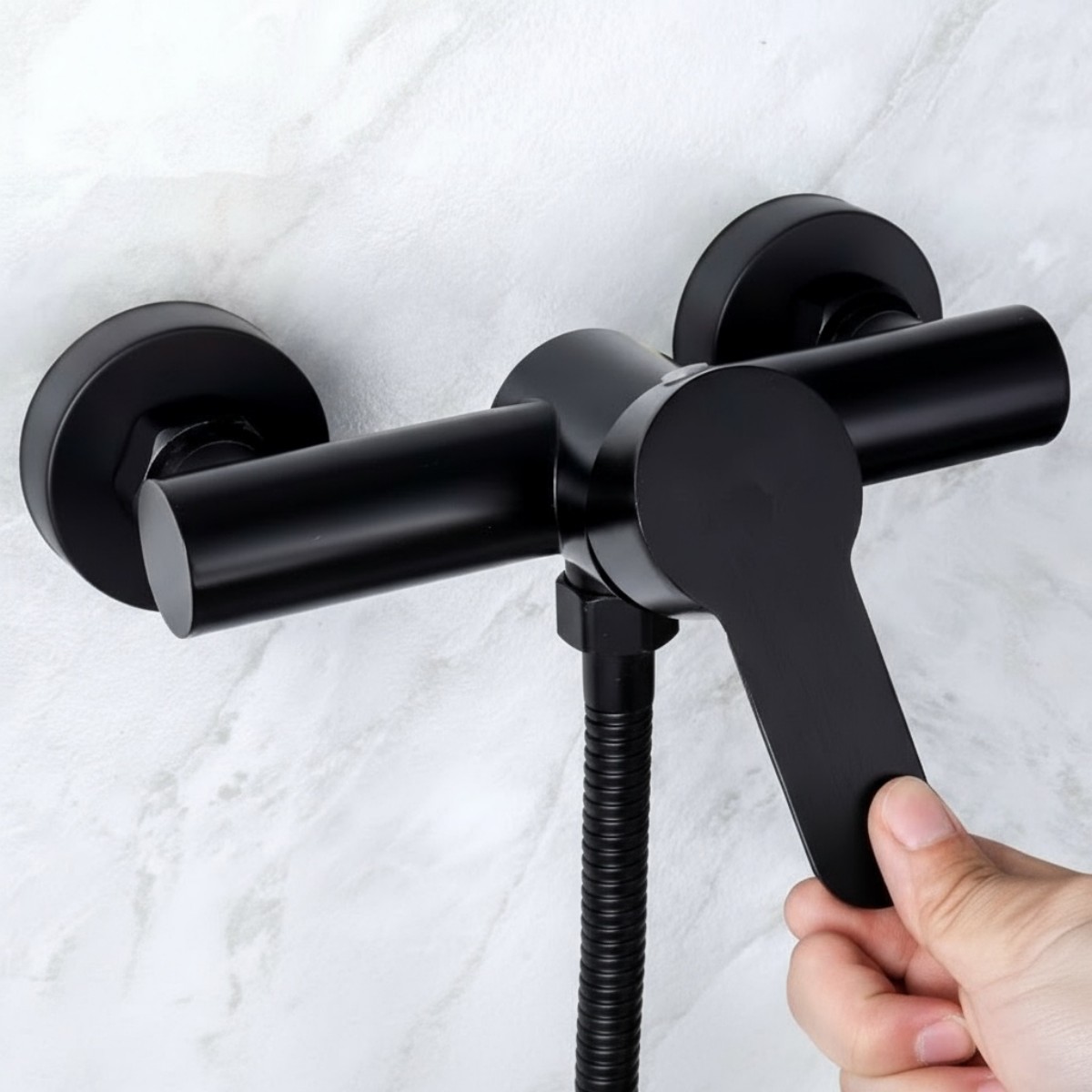 1pc Black 304 Stainless Steel Shower Bathtub Faucet Shower Mixing Valve Cold Hot Water Mixing Valve for Bathroom Accessories