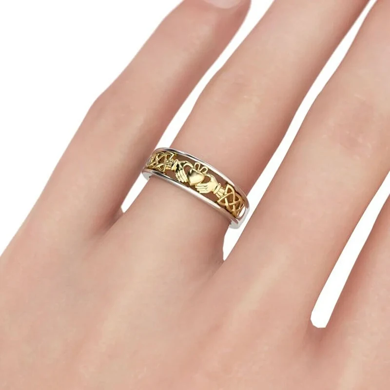 Huitan Warming Hands and Heart Design Rings for Women Love Two-tone Luxury Accessories Charming Delicate Chic Jewelry for Party