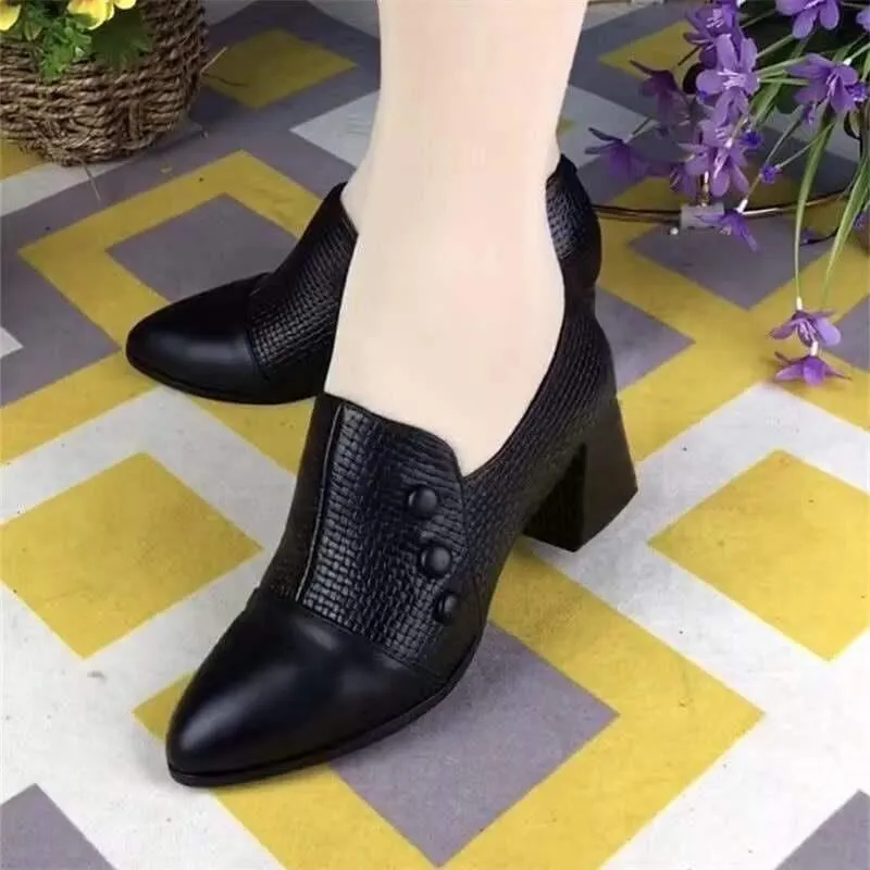 Botas Femininas Women Cute Black Patent Leather Comfort Slip on Ankle Heel Boots Lady Cool Spring Autumn Elegant Heel Shoes A242