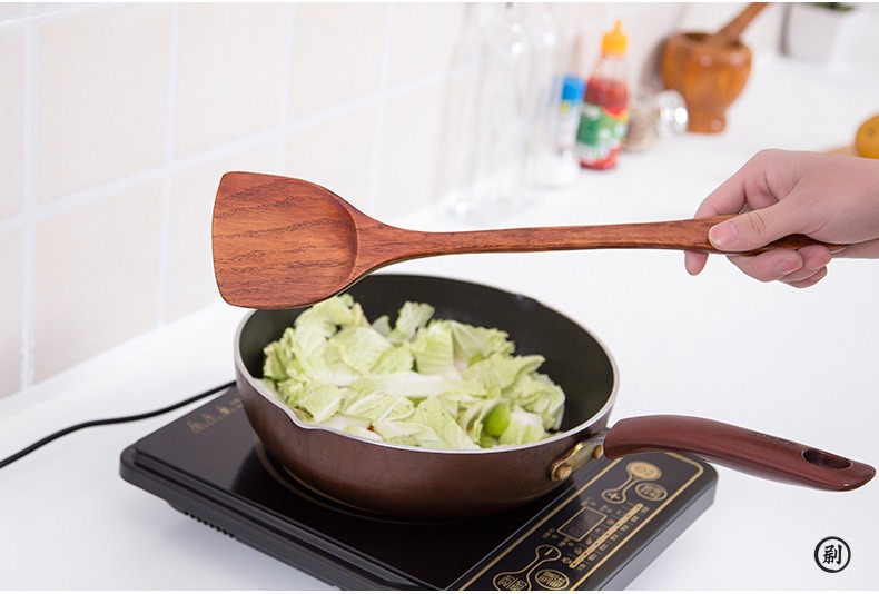 1PC Wooden Spatula for Non-Stick Pan - Anti-Scalding Kitchen Utensil, Special Wood Turner for Home Cooking Use