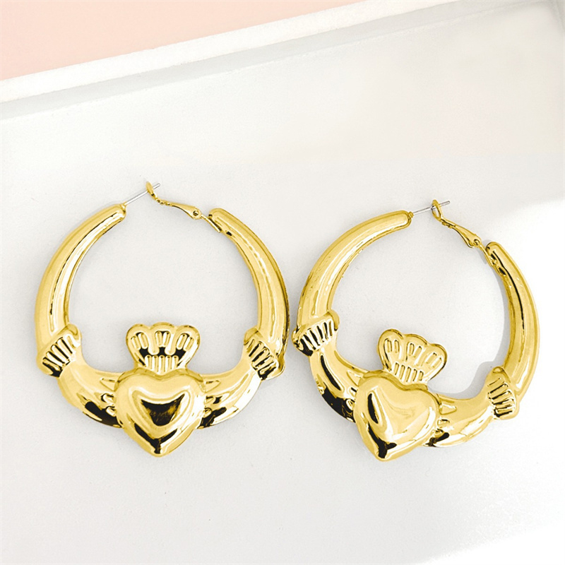 One Pair Chic Heart Hoop Earrings For Ladies; Trendy Fashion Jewelry Valentine Day Gifts