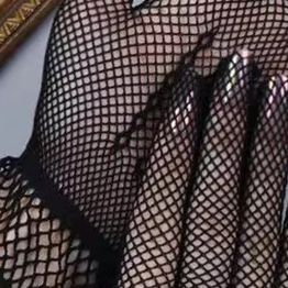1pair Women Fashion Hot Sale Fishnet Mesh Glove Lady Girl Protection Lace Elegant Style Gloves Black and White