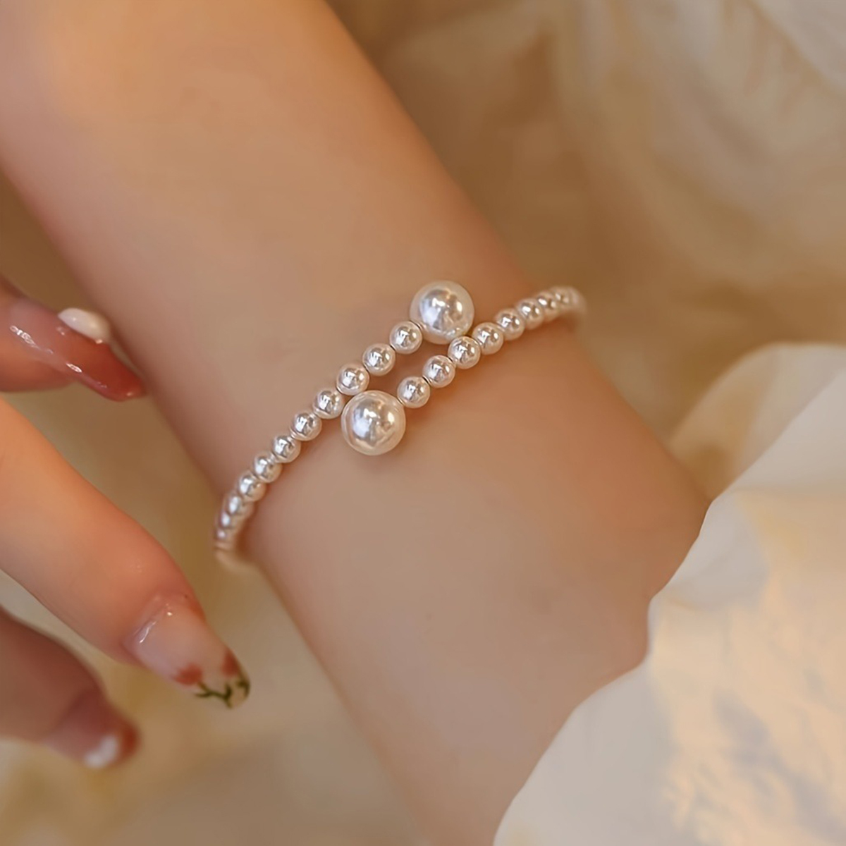 1 Pair Elegant Faux Pearl Bracelets Women French Vintage Bangle Fashion Simple Design Daily Wear Perfect Jewelry Bracelet