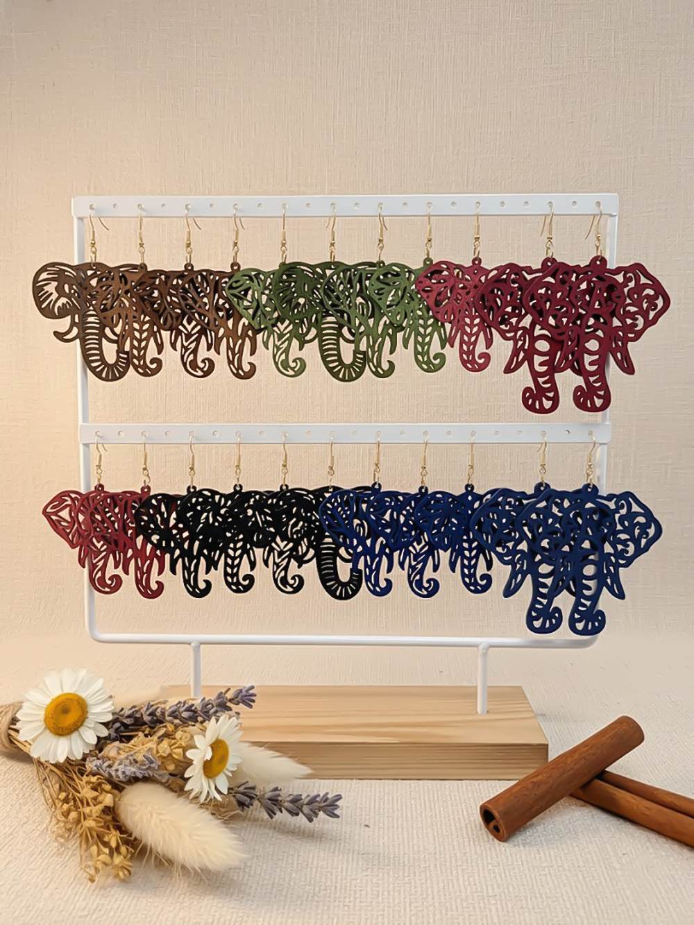 4 Pairs/Set, Women's Fashionable Hollow Pendant Earring Set, Vintage Ethnic Style Elephant-Shaped Wooden Earrings, Everyday Holiday Wear Earrings, Lucky Holiday