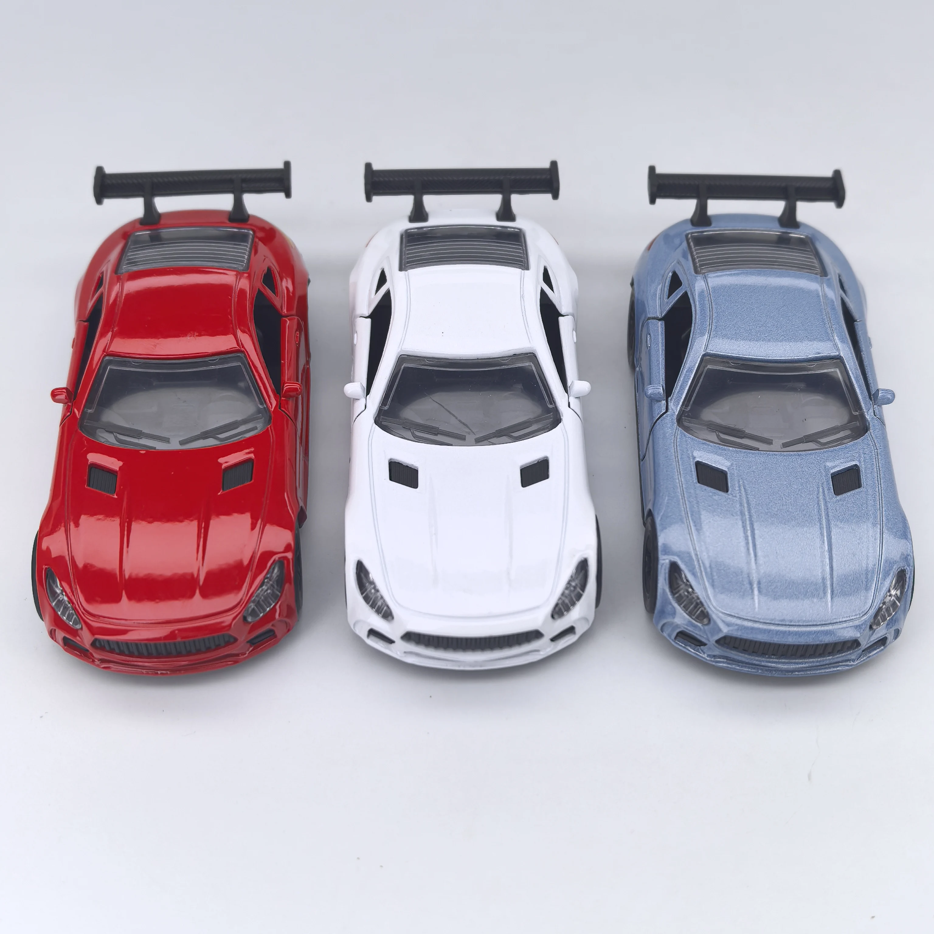 Boys' Toy Car: Realistic Model Racing Car Decoration Children's Alloy Back Force Small Car Toy