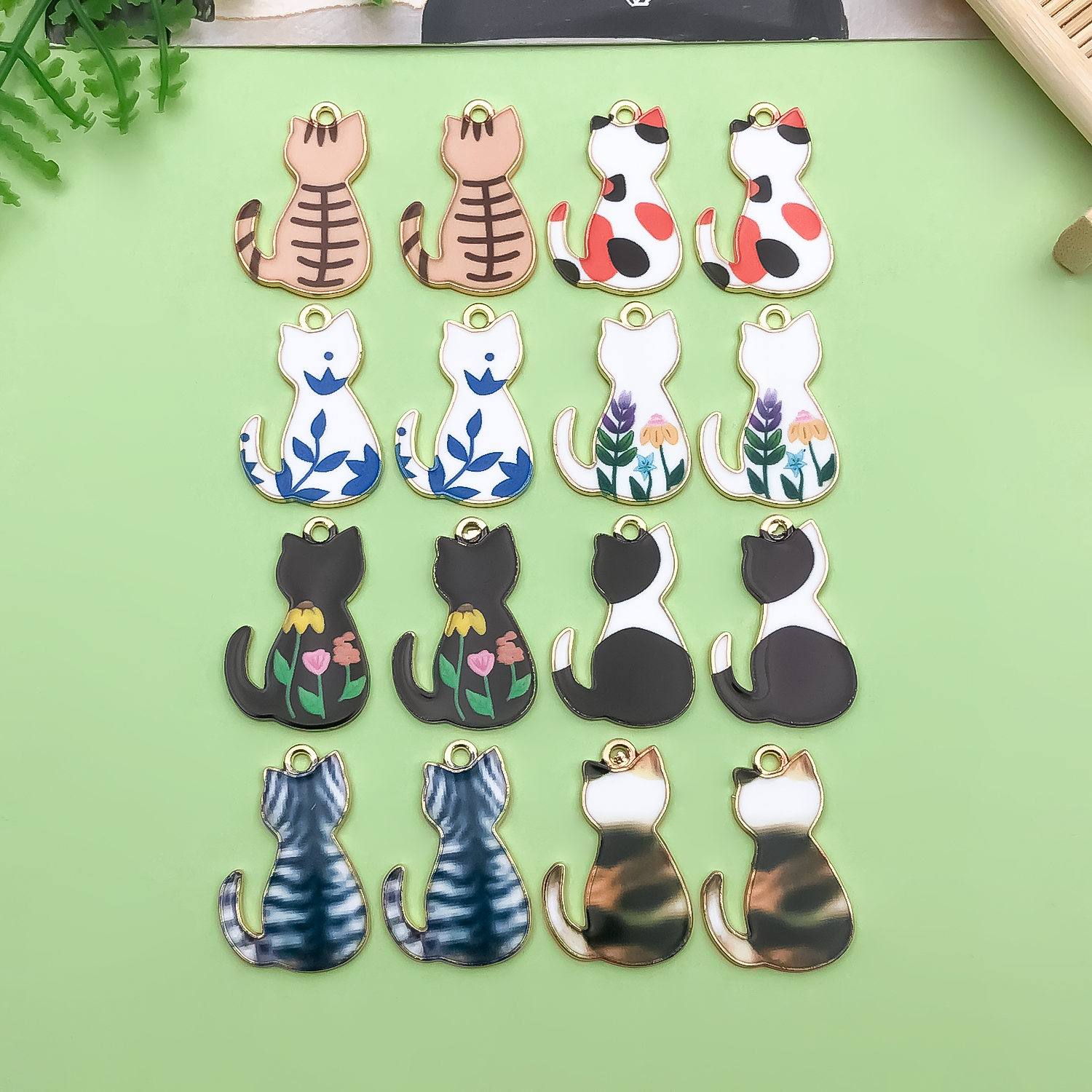 10/16pcs 16*25mm Cartoon Cute Enamel Cat Charms For Animal Pendants For DIY Bracelet Necklace Jewelry Making Accessories