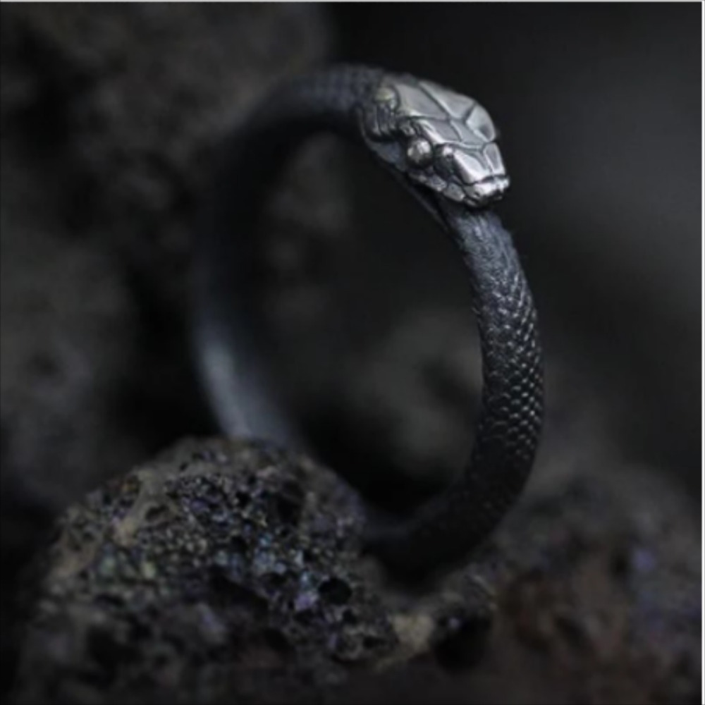 New Simple Trend Punk Black Live Mouth Articulated Snake Ring Dark Vanguard Party Gothic Vintage Snake Ring Women's Jewelry
