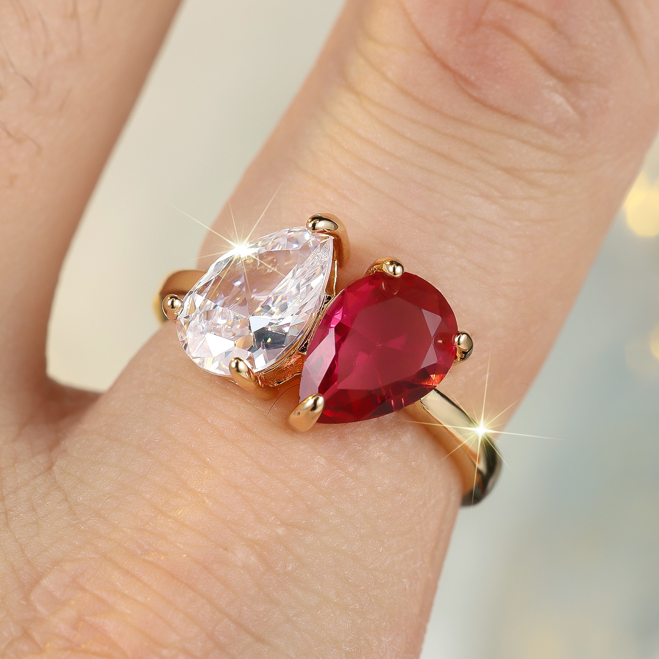 Female Cute Rose Red Blue Zircon Oval Stone Ring Gold Color Engagement Charm Wedding Jewelry For Women