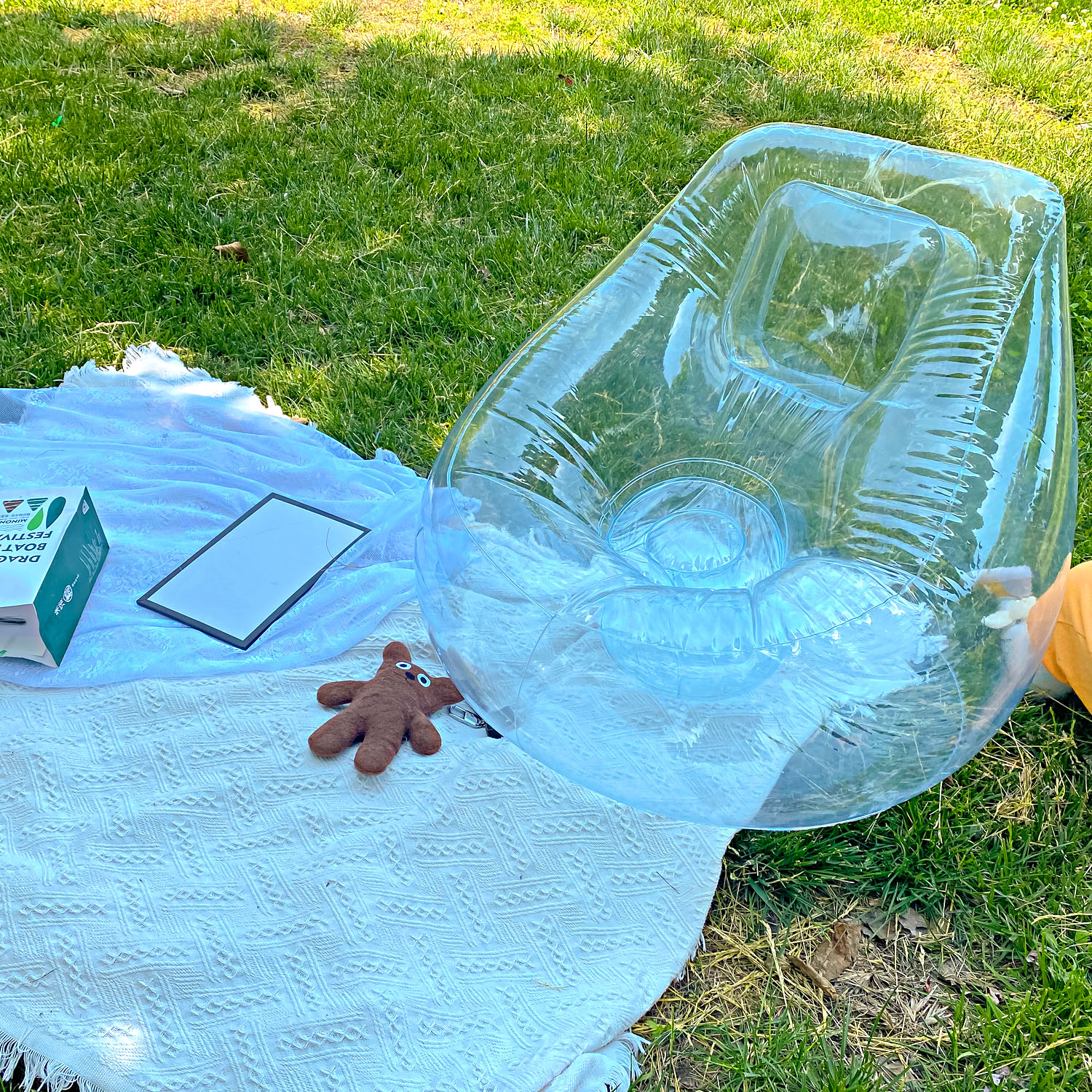 Transparent Inflatable Lounge Chair, Indoor and Outdoor Clear PVC Inflatable Single Sofa for
