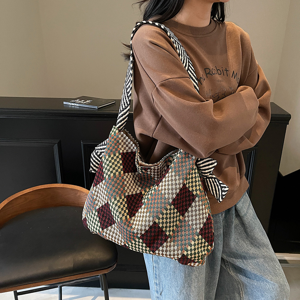 Vintage Tartan Large Capacity Tote Bag, Casual Personalized Patchwork Shoulder Bag, Fashionable Color Blocked Commuting Handbag