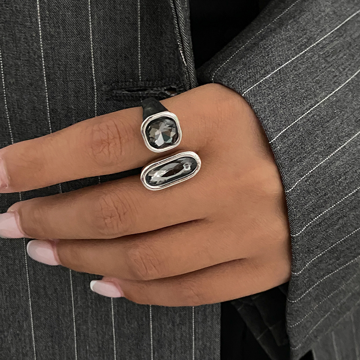 Designer Silver Color Rings With Black Crystal Stones Adjustable Open Ring Jewelry For Women Fashion