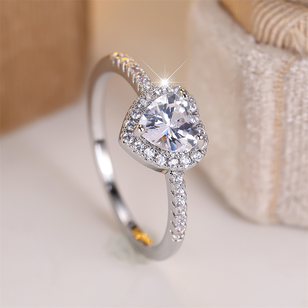 Love Heart Stone Luxury Crystal White Zircon Rings For Women Vintage Trendy Silver Color Ring Wedding Jewelry Mother's Day