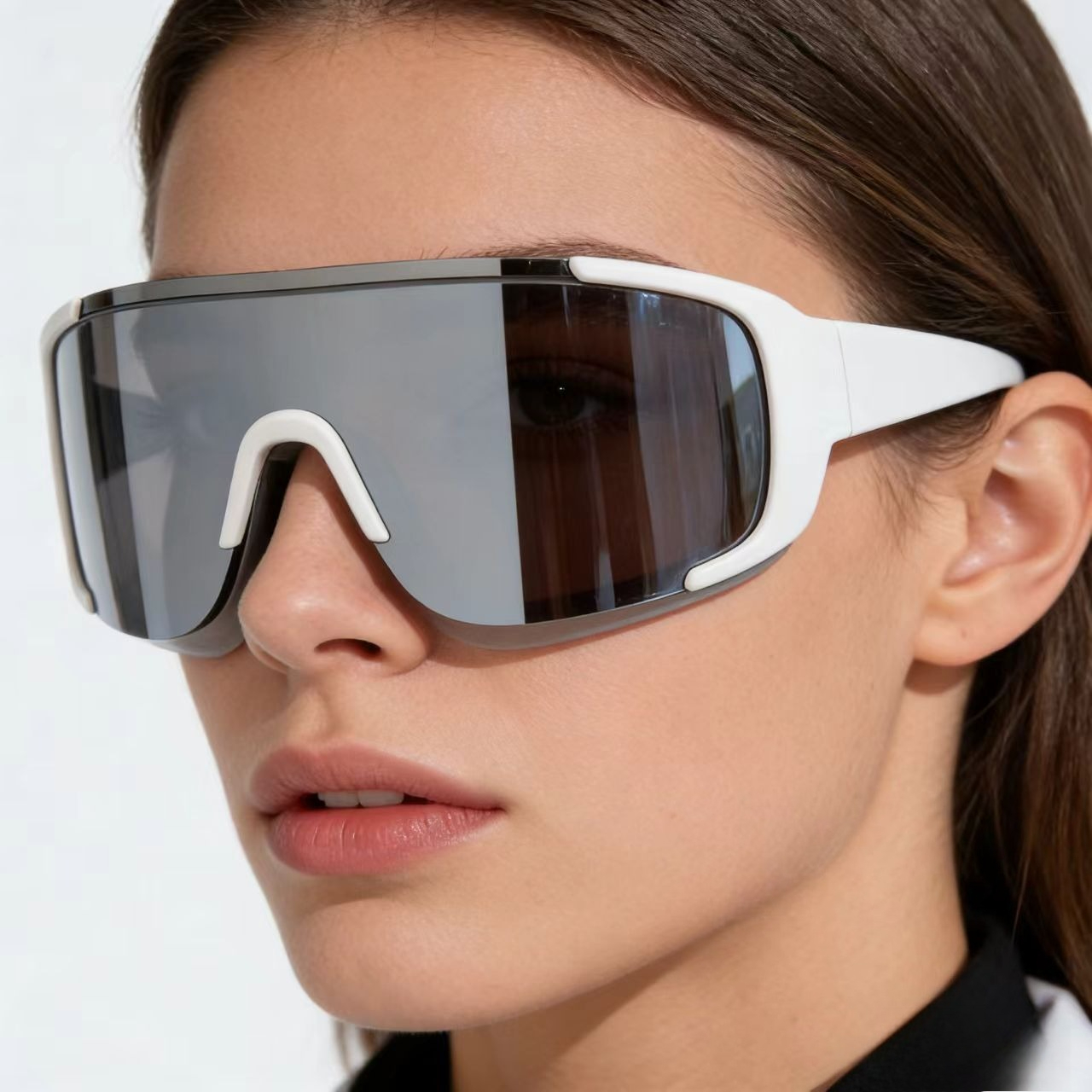 Fashionable Outdoor Cycling Windproof and Eye Protection Skiing Sun Shading Sunglasses Square Travel Hiking Sunglasses UV400
