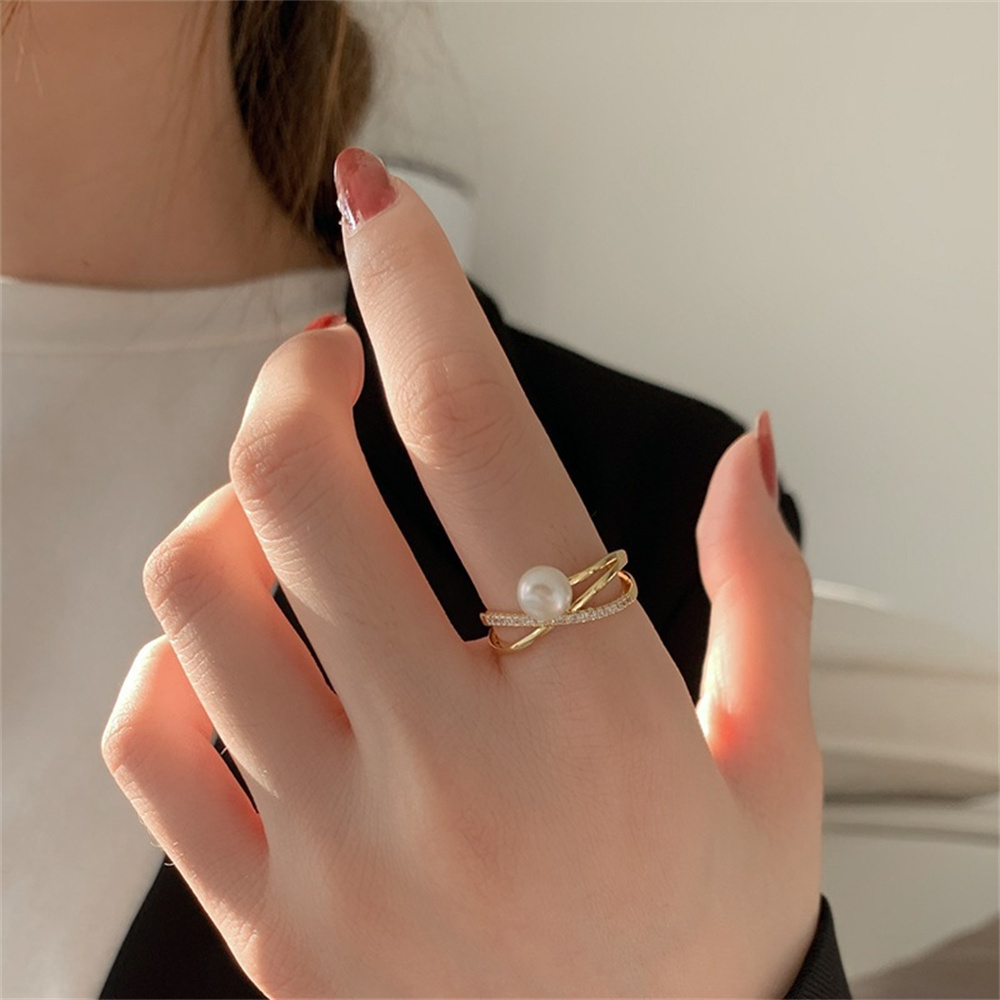 Simple Pearl Women Cuff Ring Gold Color Cross Acrylic Crystal Ring For Women Fashion Jewelry Luxury