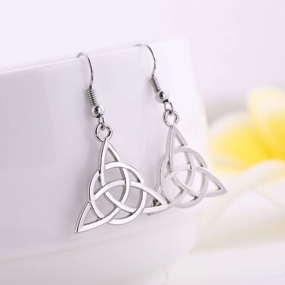 Skyrim Trinity Celtics Knot Dangle Earrings Viking Triquetra Amulet Protection Jewelry Valentine's Day for Women
