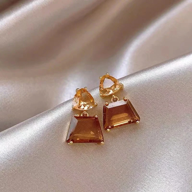 Geometric Tawny Crystal Square Dangle Earrings for Woman Korean Fashion Jewelry Goth Party Luxury Girl‘s Cute Earring