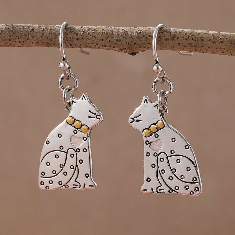 Cute Cat Kiss Pendant Earrings For Women Vintage Animal Shaped Silver Plated Dangle Earrings Jewelry Idea