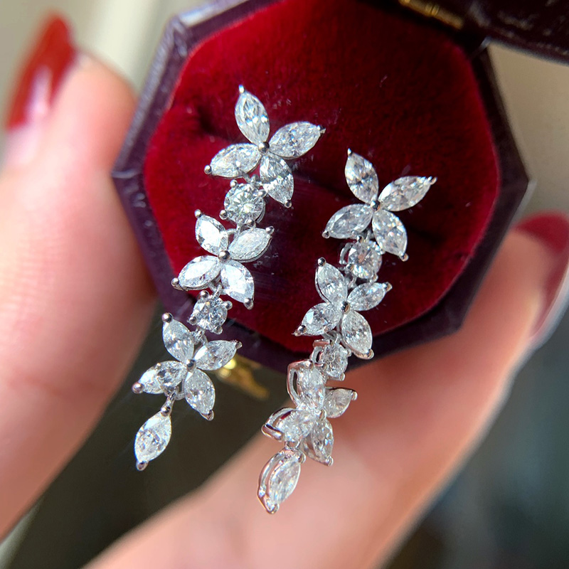 Huitan Romantic Long Earrings for Women Bride Wedding Accessories Brilliant Oval Cubic Zirconia Silver Color Fashionable Jewelry