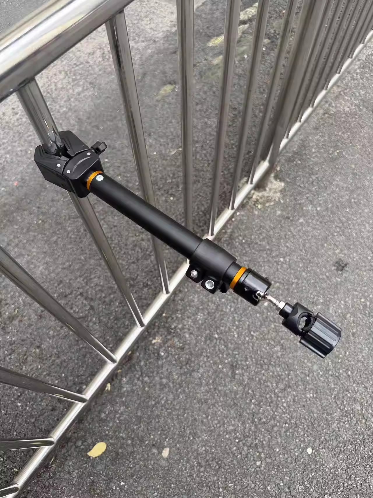 Thickened Mechanical Clip Telescopic Selfie Stick Universal Tool for Wheelchair Outdoor Fishing - Fixed Clip Thin Rod