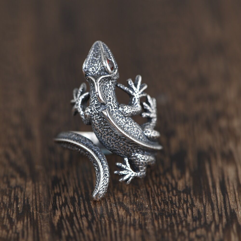 New Creative Retro Red Eyes Lizard 925 Sterling Silver Personality Temperament Animal Exquisite Opening Rings R138