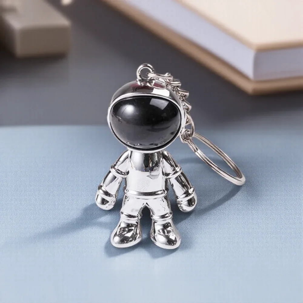 New Car Astronaut Key Chain Pendant Car Key Chain High Quality Astronauta Pendant Creative Hardware Jewelry