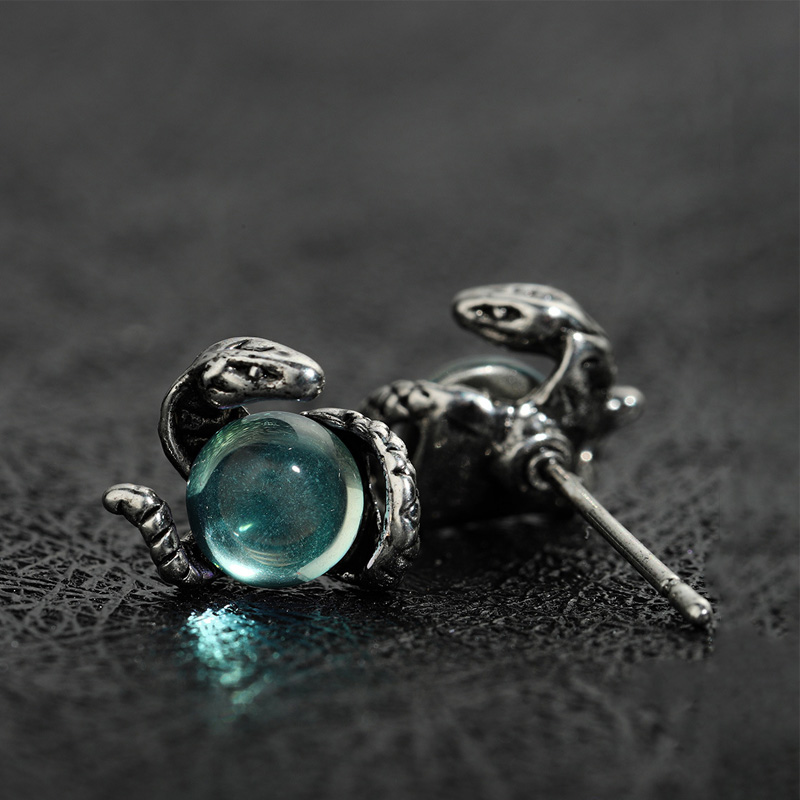 1Pair New In Fashion Vintage Punk Silver Color Snake Ear Stud Copper Piercing Earrings For Women Men Jewelry Accessories