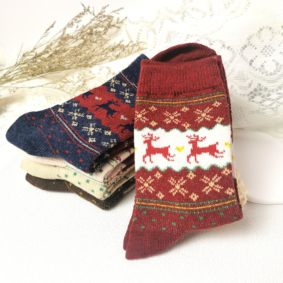 1/5 Pairs color random autumn and winter wool socks Christmas Elk jacquard mid-tube socks Double day gift Thickened cute warm