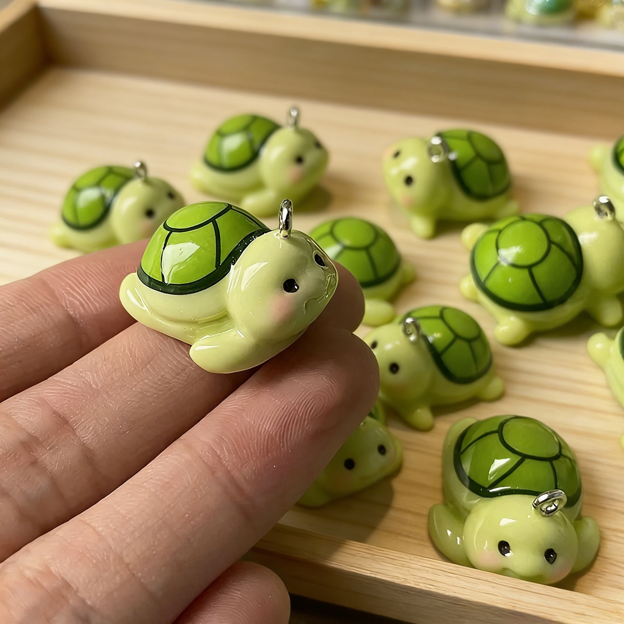10pcs Cute Resin Turtle Charms - DIY Cartoon Pendants for Earrings, Keychains & Blush Brush Handles, Animal Accessories