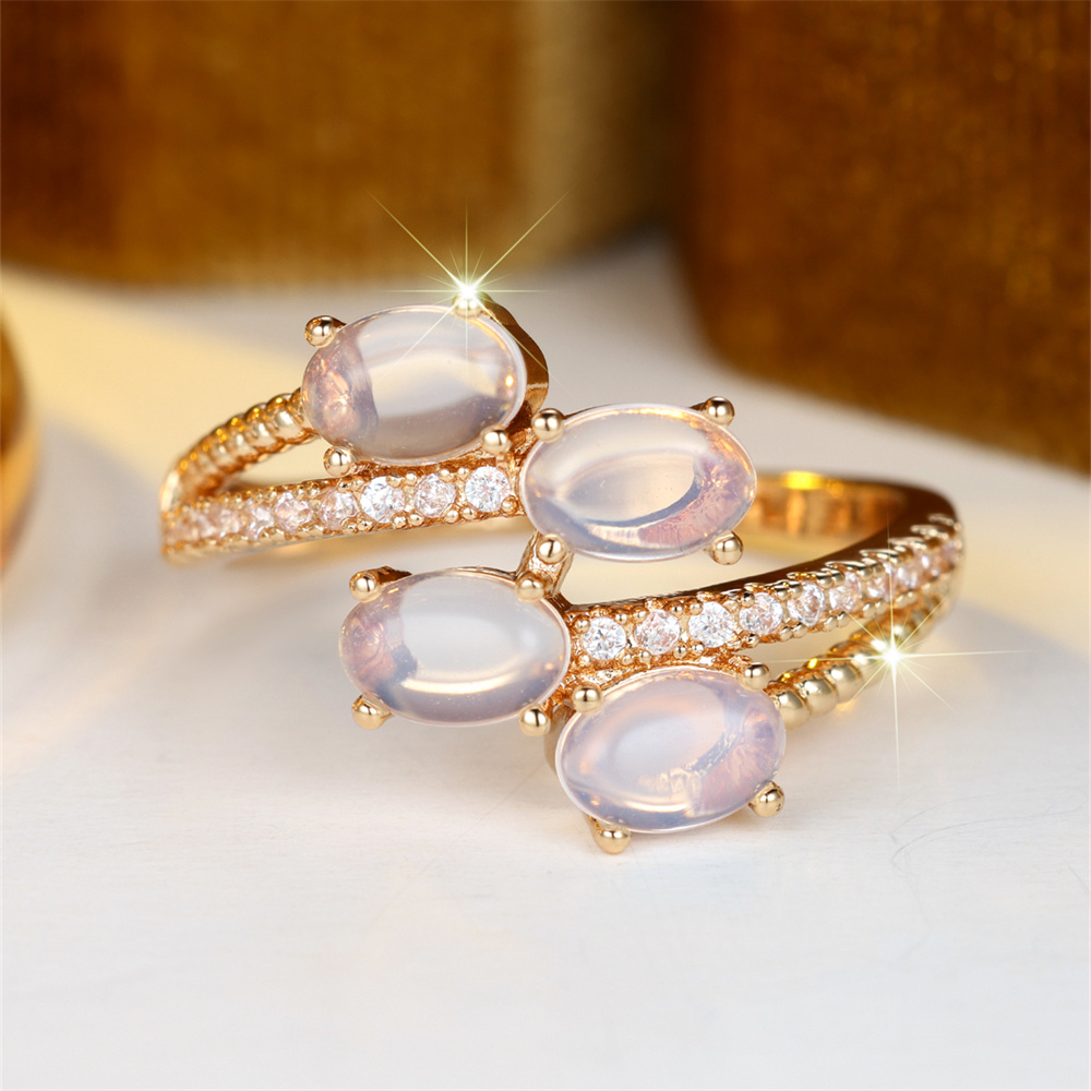 White Oval Opal Stone Cute Moonstone Rings For Women Vintage Trendy Gold Color Ring Wedding Jewelry Mother's Day