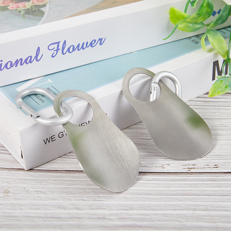 Hot 1Pc Spoon Shoehorn Professional Shoehorn 7.5cm Stainless Steel Metal Shoe Horn Shoes Lifter Tools with Carabiner