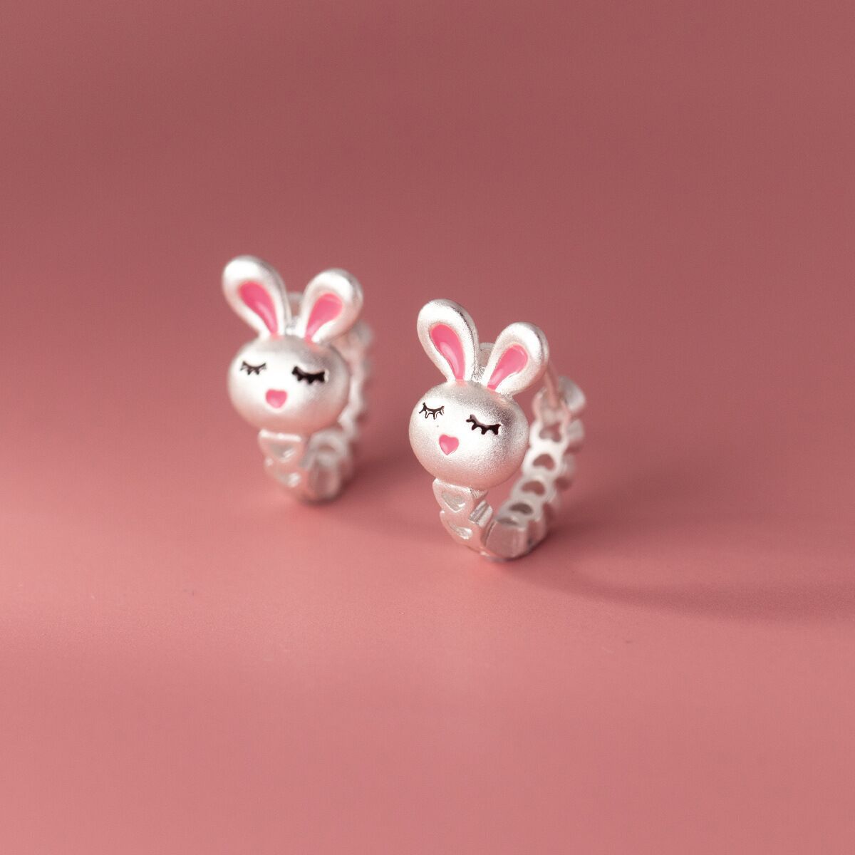 Personality Frosted Drip Glue Cute Rabbit Ear Buckle Love Sweet 925 Sterling Silver Cartoon Temperament Animal Earrings E009